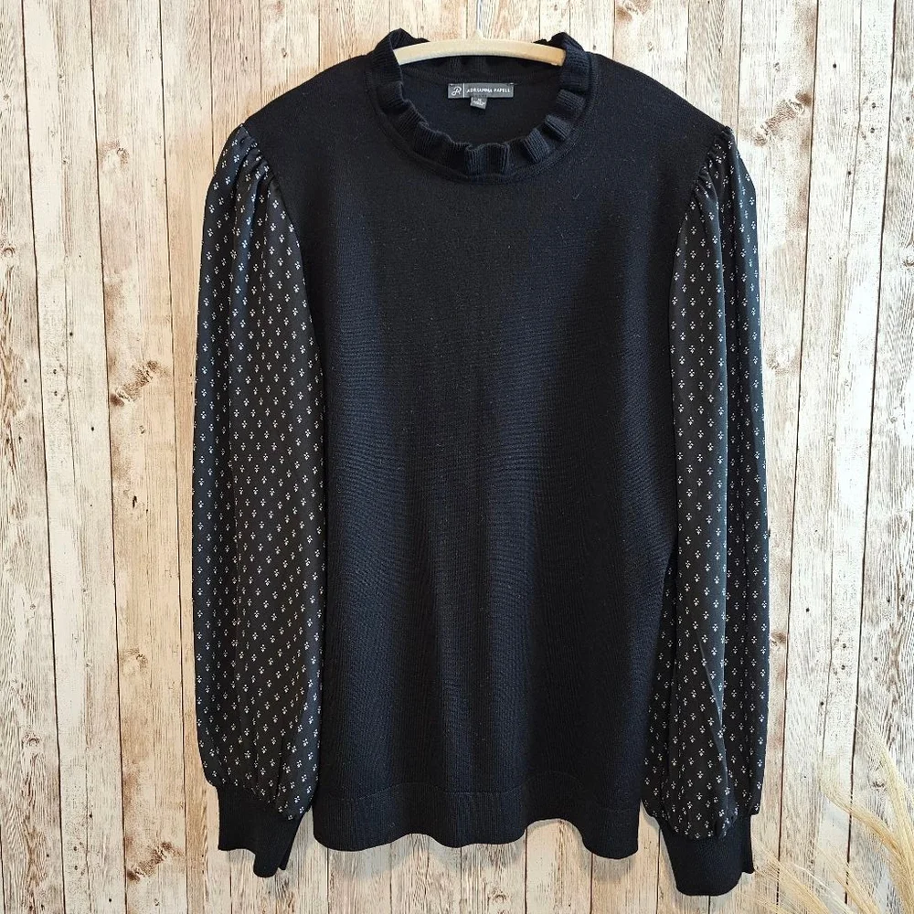Women's Adrianna Papell Black &‎ White Sweater Size M